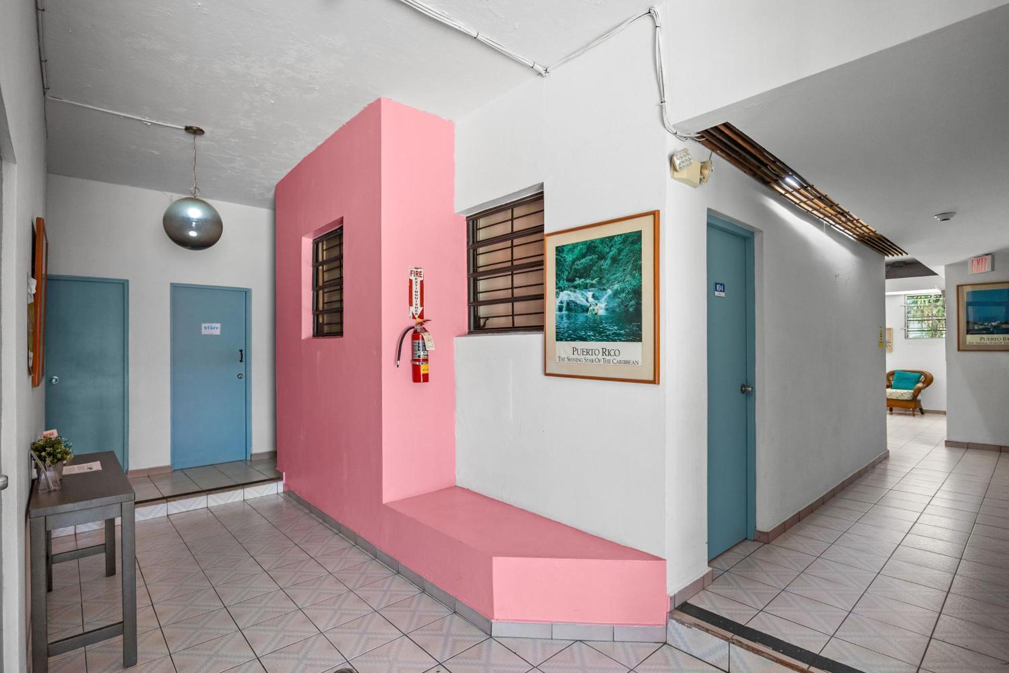 Borinquen Beach Inn San Juan Eksteriør billede