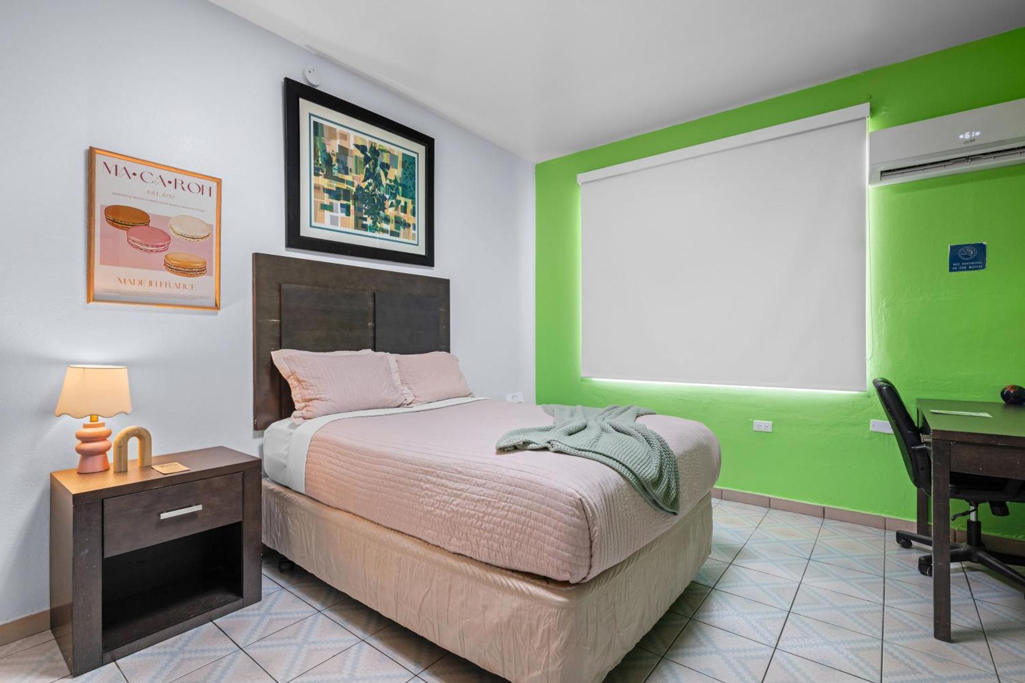 Borinquen Beach Inn San Juan Eksteriør billede