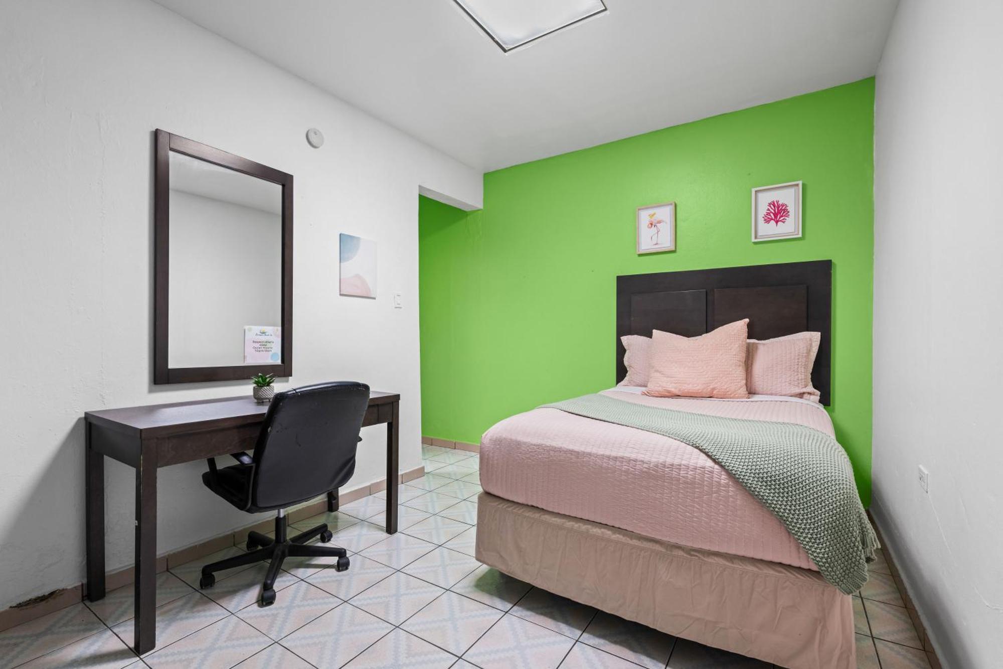 Borinquen Beach Inn San Juan Eksteriør billede