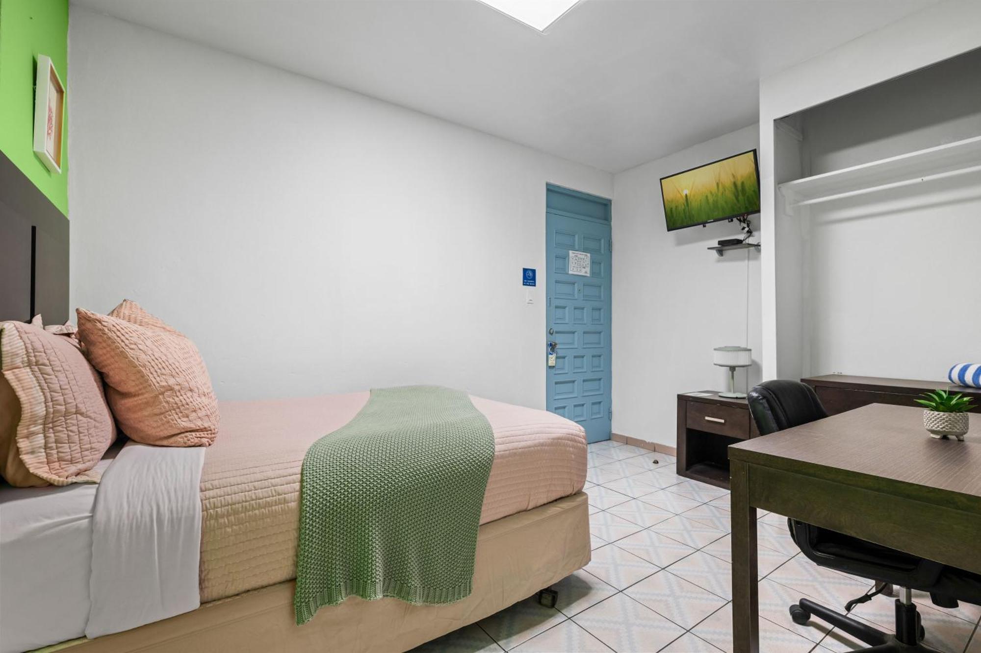 Borinquen Beach Inn San Juan Eksteriør billede