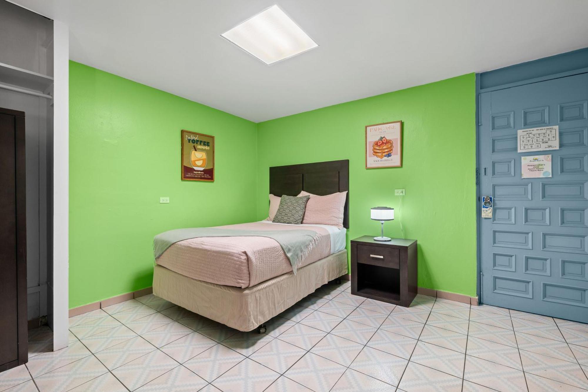 Borinquen Beach Inn San Juan Eksteriør billede