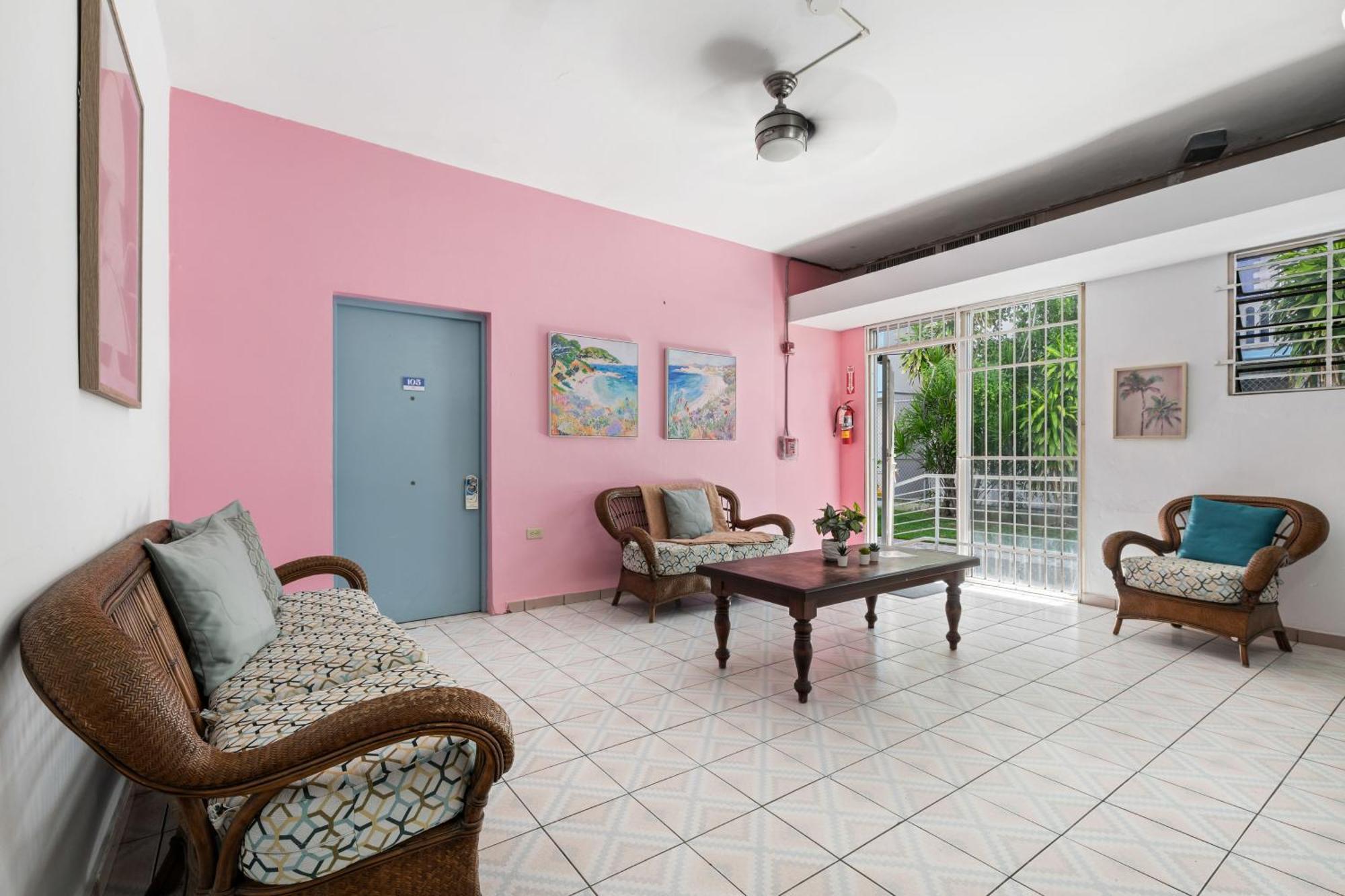 Borinquen Beach Inn San Juan Eksteriør billede