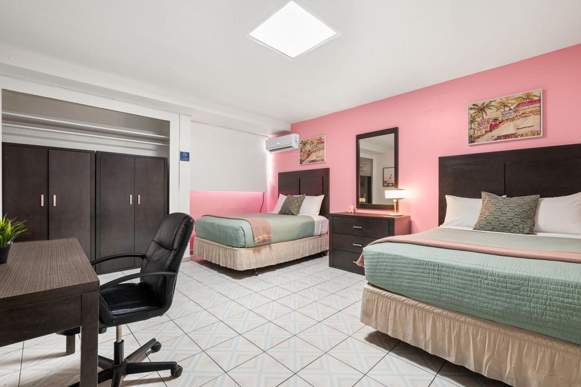 Borinquen Beach Inn San Juan Eksteriør billede